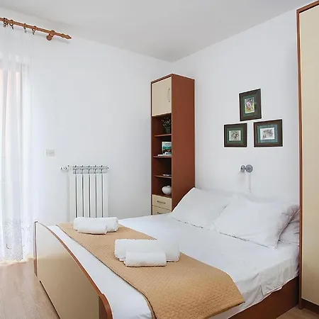 2 Bedroom Gorgeous In