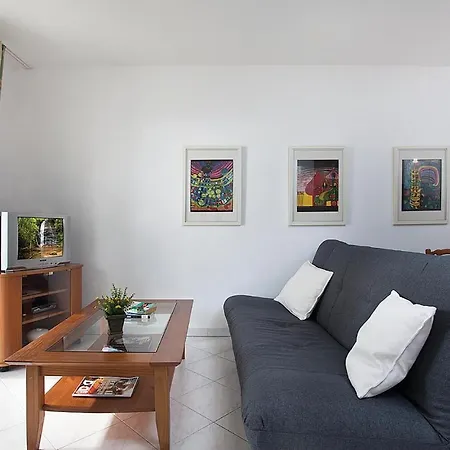 2 Bedroom Gorgeous In *